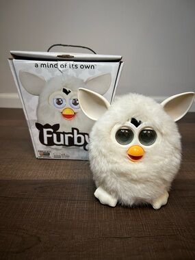Hasbro White Furby Rare Collectible Toy 2012 Tested/Working With Original Box